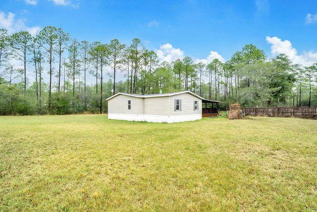 2236 Old Jolly Bay Road, Freeport, FL 32439
