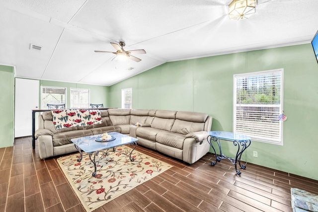 2236 Old Jolly Bay Road, Freeport, FL 32439