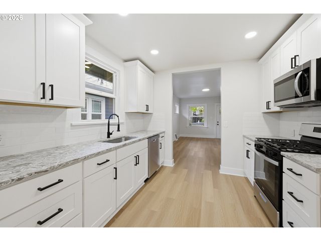 3134 Se 21ST Ave, Portland, OR 97202