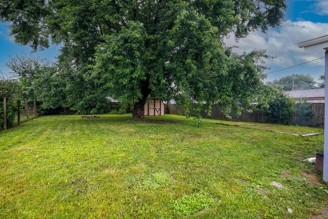 170 Jefferson Avenue, Ashville, OH 43103