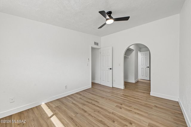 325 W Santa Paula Street, Tucson, AZ 85706