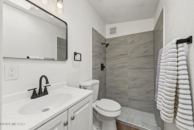 325 W Santa Paula Street, Tucson, AZ 85706