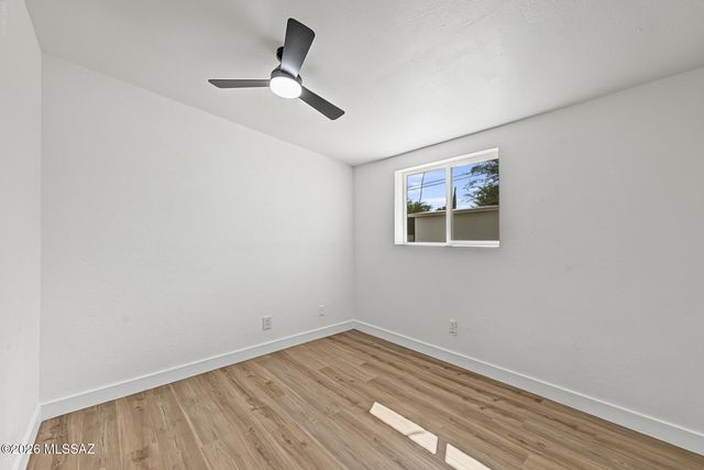 325 W Santa Paula Street, Tucson, AZ 85706