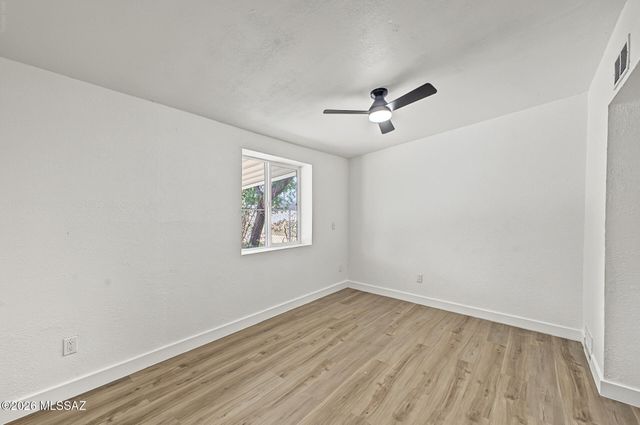 325 W Santa Paula Street, Tucson, AZ 85706
