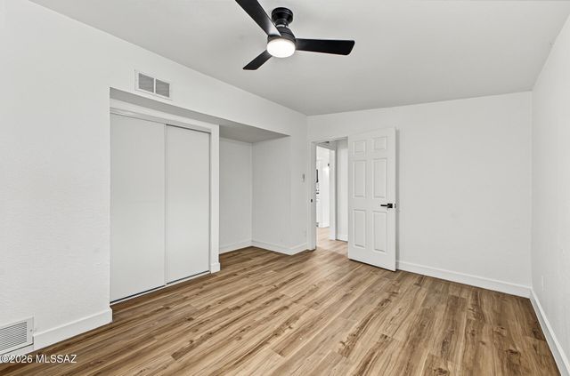 325 W Santa Paula Street, Tucson, AZ 85706