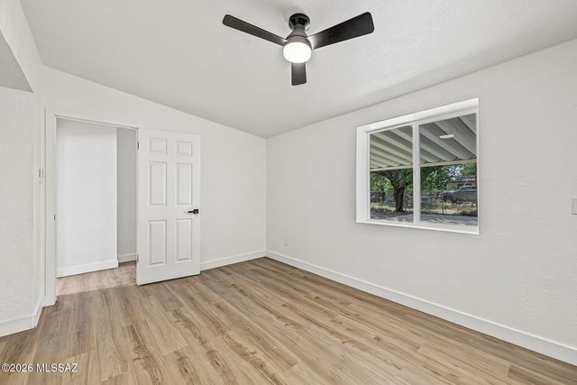 325 W Santa Paula Street, Tucson, AZ 85706