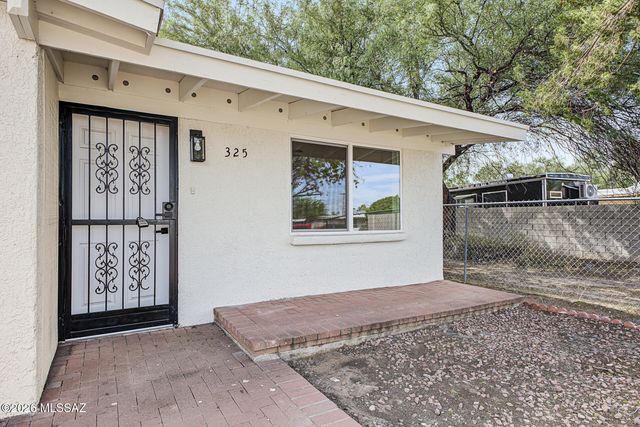 325 W Santa Paula Street, Tucson, AZ 85706