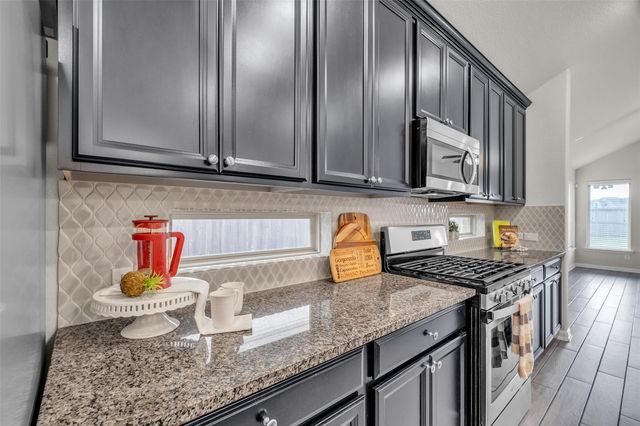 5010 Rue Dela Croix Drive N, Katy, TX 77493