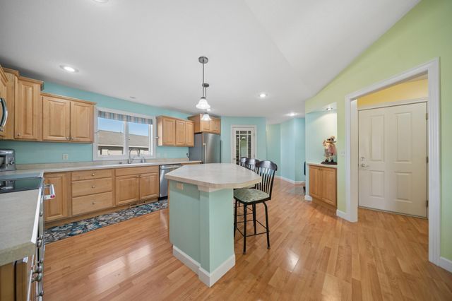 152 Shamrock Drive, Mankato, MN 56001