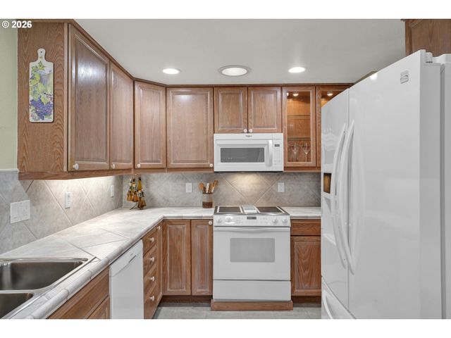 87629 WOODMERE, Florence, OR 97439