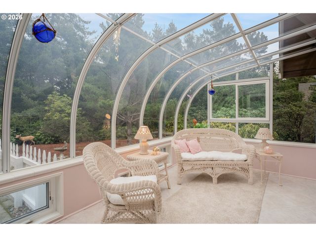 87629 WOODMERE, Florence, OR 97439