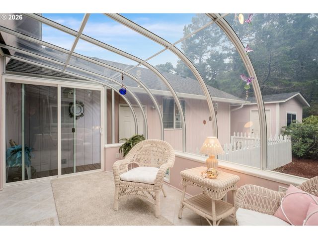 87629 WOODMERE, Florence, OR 97439