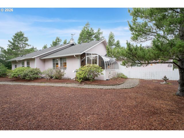 87629 WOODMERE, Florence, OR 97439