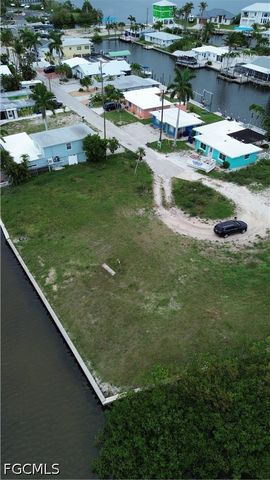 2638 SECOND ST, Matlacha, FL 33993