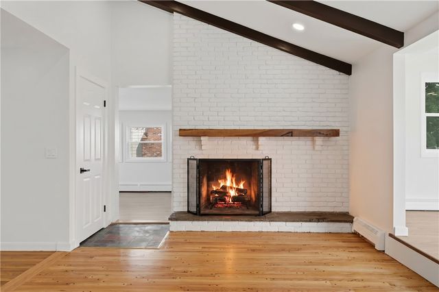 25 Stoneham Street, Cranston, RI 02920