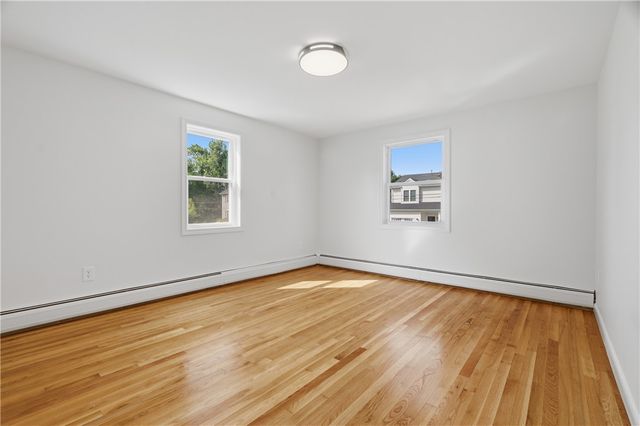 25 Stoneham Street, Cranston, RI 02920