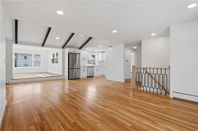 25 Stoneham Street, Cranston, RI 02920
