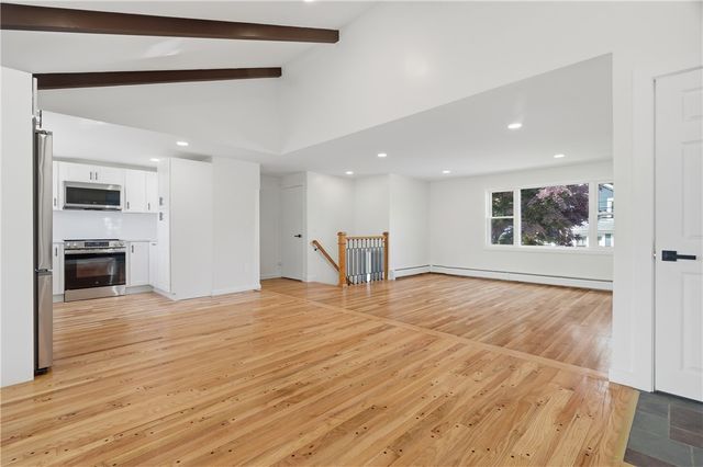 25 Stoneham Street, Cranston, RI 02920