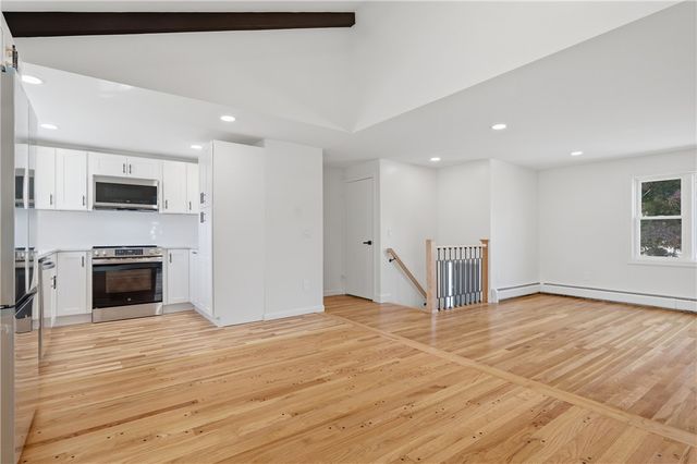 25 Stoneham Street, Cranston, RI 02920