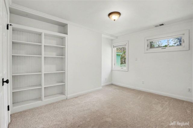 1260 Cramton Avenue NE, Ada, MI 49301