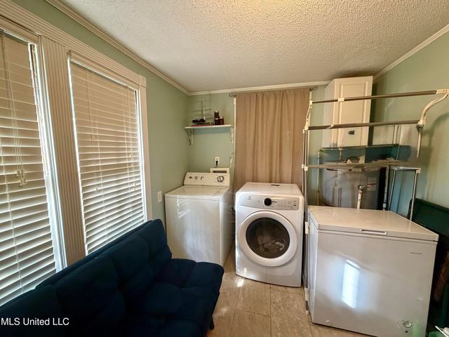 2006 11th Street, Pascagoula, MS 39567