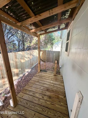 2006 11th Street, Pascagoula, MS 39567