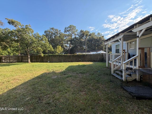 2006 11th Street, Pascagoula, MS 39567