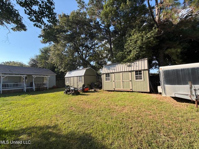 2006 11th Street, Pascagoula, MS 39567
