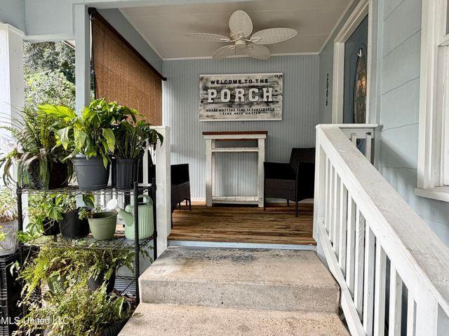2006 11th Street, Pascagoula, MS 39567