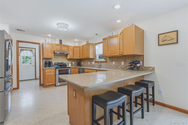 588 Linderman Avenue Extension, Kingston, NY 12401
