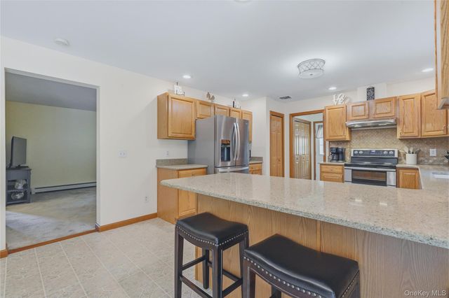 588 Linderman Avenue Extension, Kingston, NY 12401