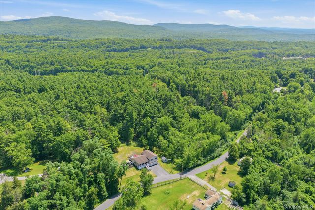 588 Linderman Avenue Extension, Kingston, NY 12401