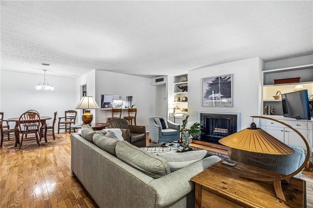 1003 Summit North Drive NE 1003, Atlanta, GA 30324