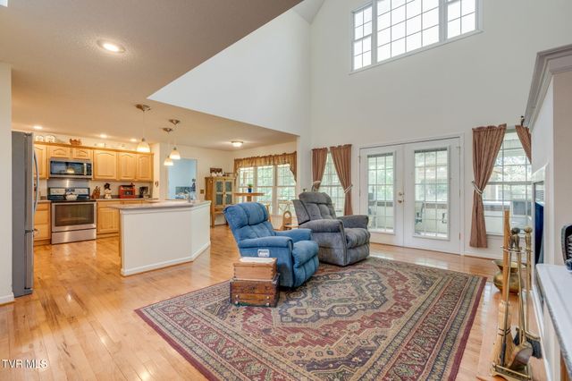 490 Cockatiel Road, Limestone, TN 37681