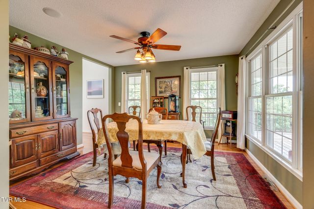 490 Cockatiel Road, Limestone, TN 37681