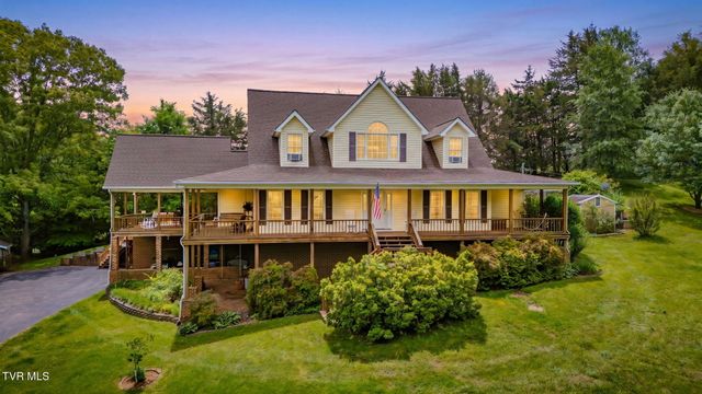 490 Cockatiel Road, Limestone, TN 37681