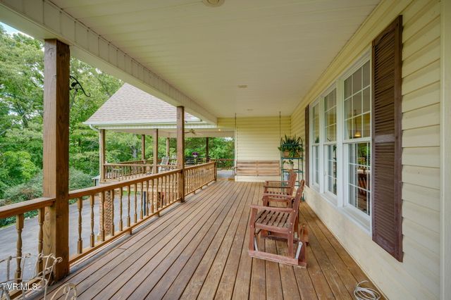 490 Cockatiel Road, Limestone, TN 37681