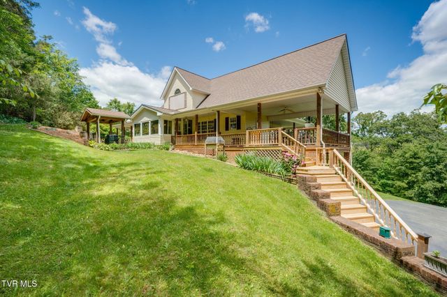 490 Cockatiel Road, Limestone, TN 37681