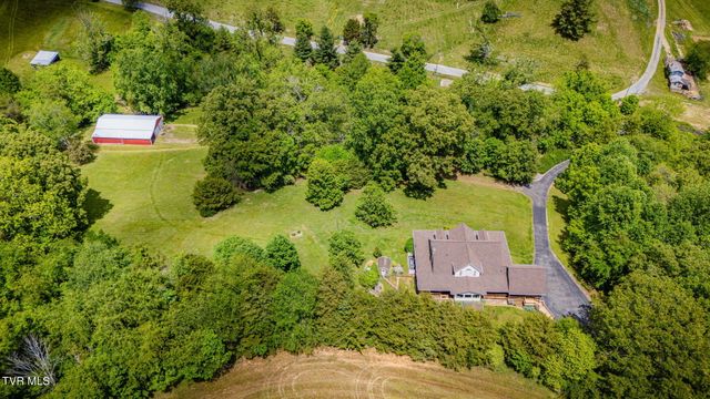 490 Cockatiel Road, Limestone, TN 37681