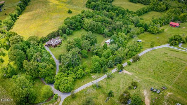 490 Cockatiel Road, Limestone, TN 37681