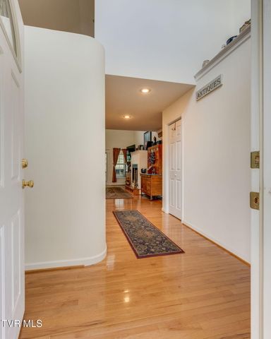 490 Cockatiel Road, Limestone, TN 37681