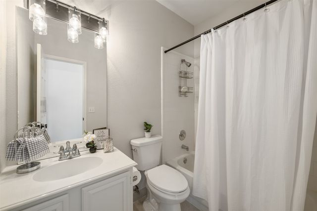 1253 Hershey Lane, Lewisville, TX 75077