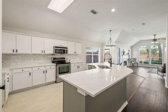 1253 Hershey Lane, Lewisville, TX 75077