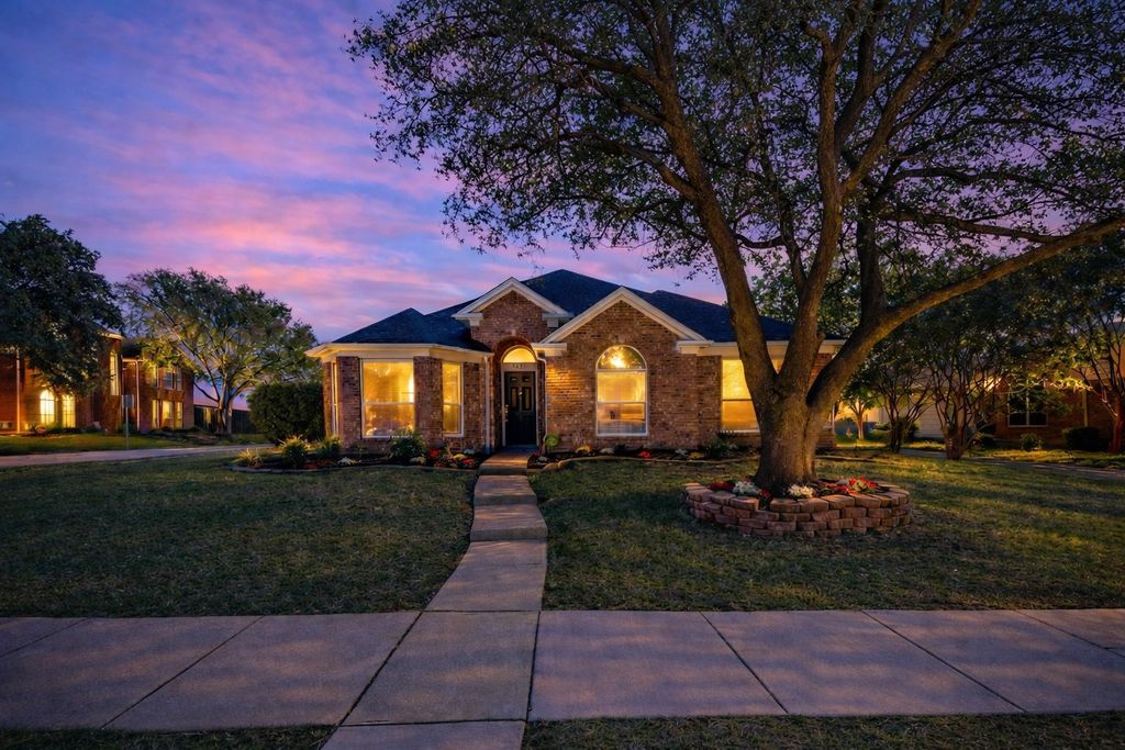 1253 Hershey Lane, Lewisville, TX 75077