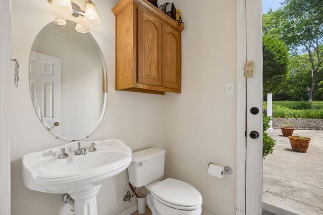 619 Oak Tree Cove, Cedar Hill, TX 75104