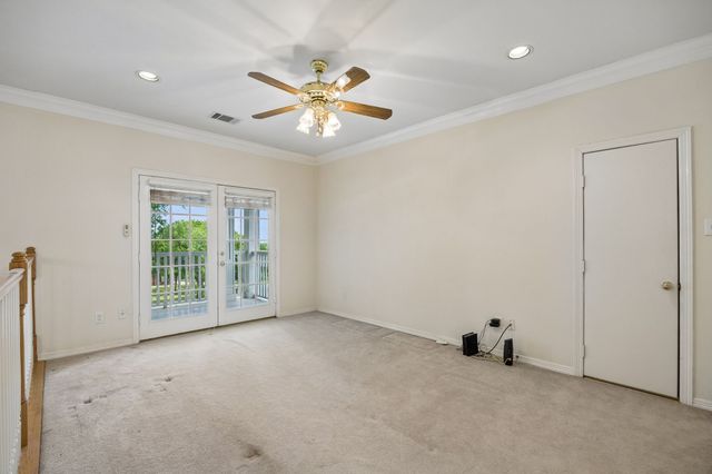 619 Oak Tree Cove, Cedar Hill, TX 75104