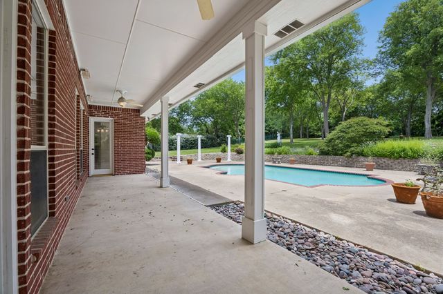 619 Oak Tree Cove, Cedar Hill, TX 75104
