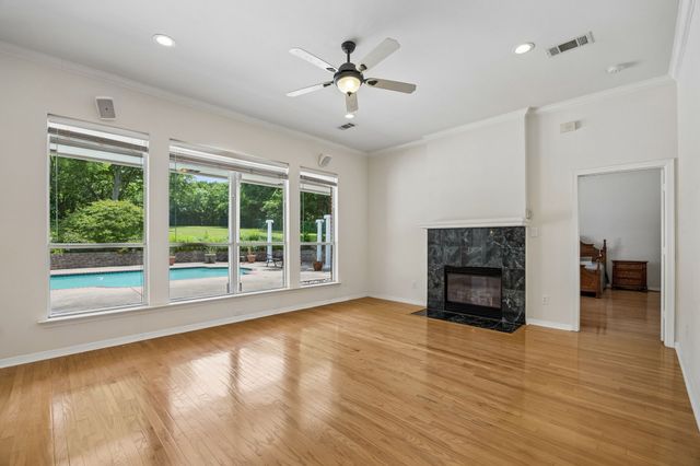 619 Oak Tree Cove, Cedar Hill, TX 75104