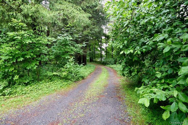 21 Elmwood Road, South Salem, NY 10590