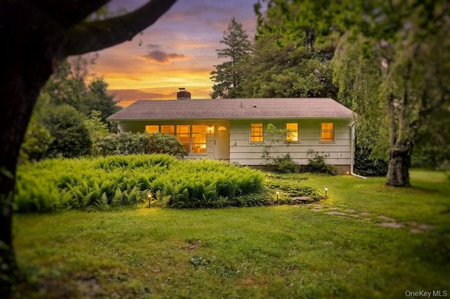 21 Elmwood Road, South Salem, NY 10590